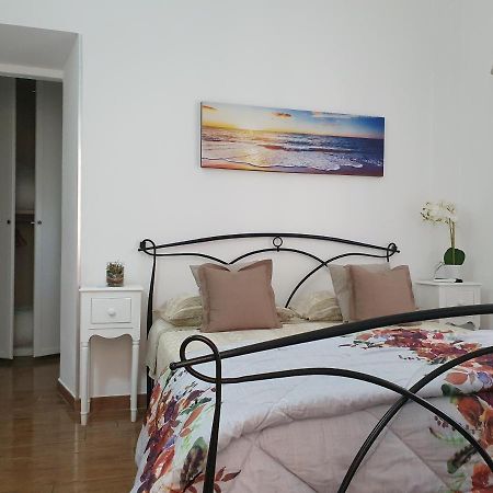 Guest house al mare Civitavecchia Extérieur photo