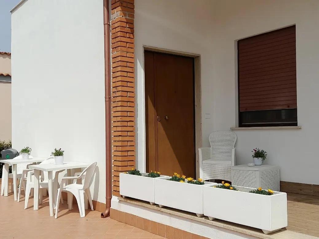 Guest house al mare Civitavecchia Extérieur photo