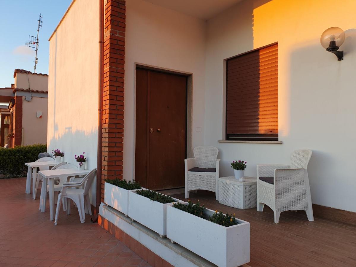 Guest house al mare Civitavecchia Extérieur photo