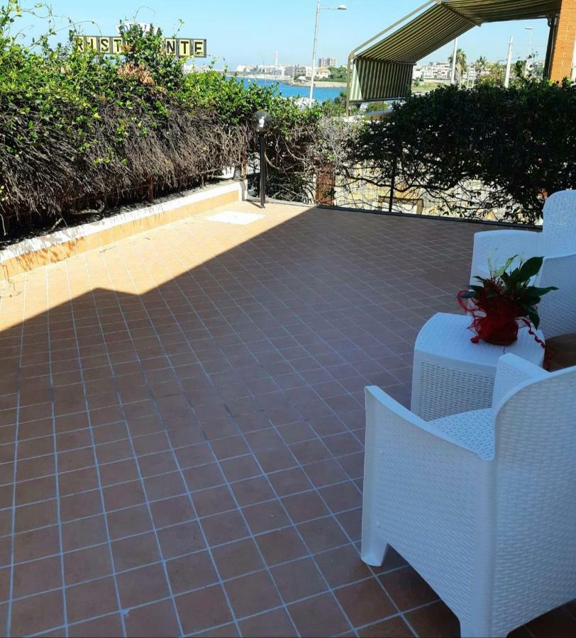 Guest house al mare Civitavecchia Extérieur photo